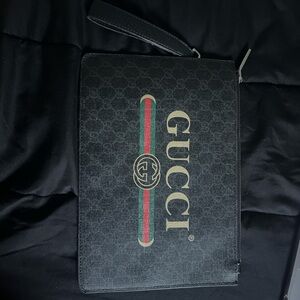Black Gucci cutch